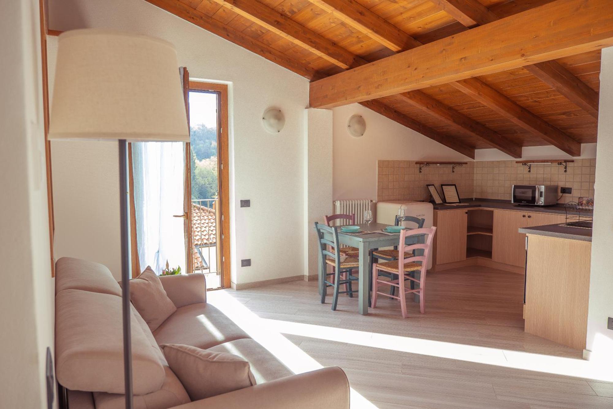 Larius Apartment - Como Lake View Mandello del Lario Eksteriør bilde